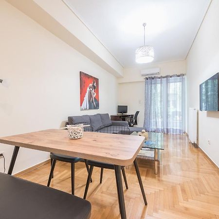 Elegant Home In Quiet Street By Cloudkeys 아테네 외부 사진